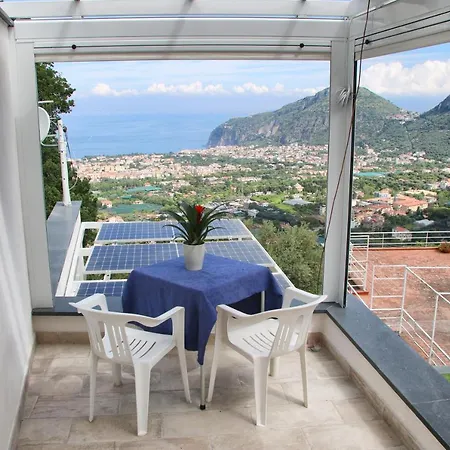 En Bedroom Blue Moon Bed & Breakfast Piano di Sorrento