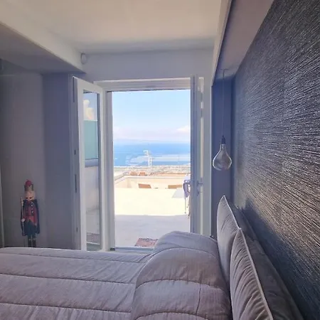 En Bedroom Blue Moon Bed & Breakfast Piano di Sorrento
