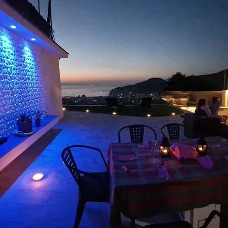 En Bedroom Blue Moon Bed & Breakfast Piano di Sorrento