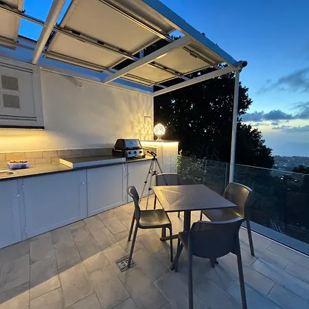 En Bedroom Blue Moon Bed & Breakfast Piano di Sorrento