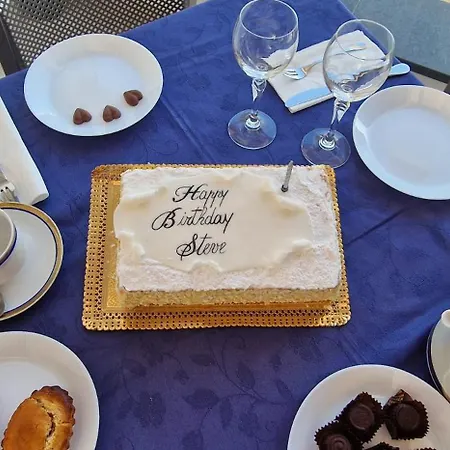 En Bedroom Blue Moon Πιάνο ντι Σορέντο