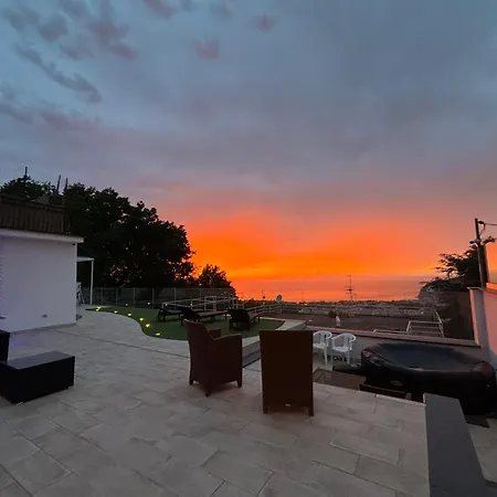 En Bedroom Blue Moon Bed & Breakfast Piano di Sorrento